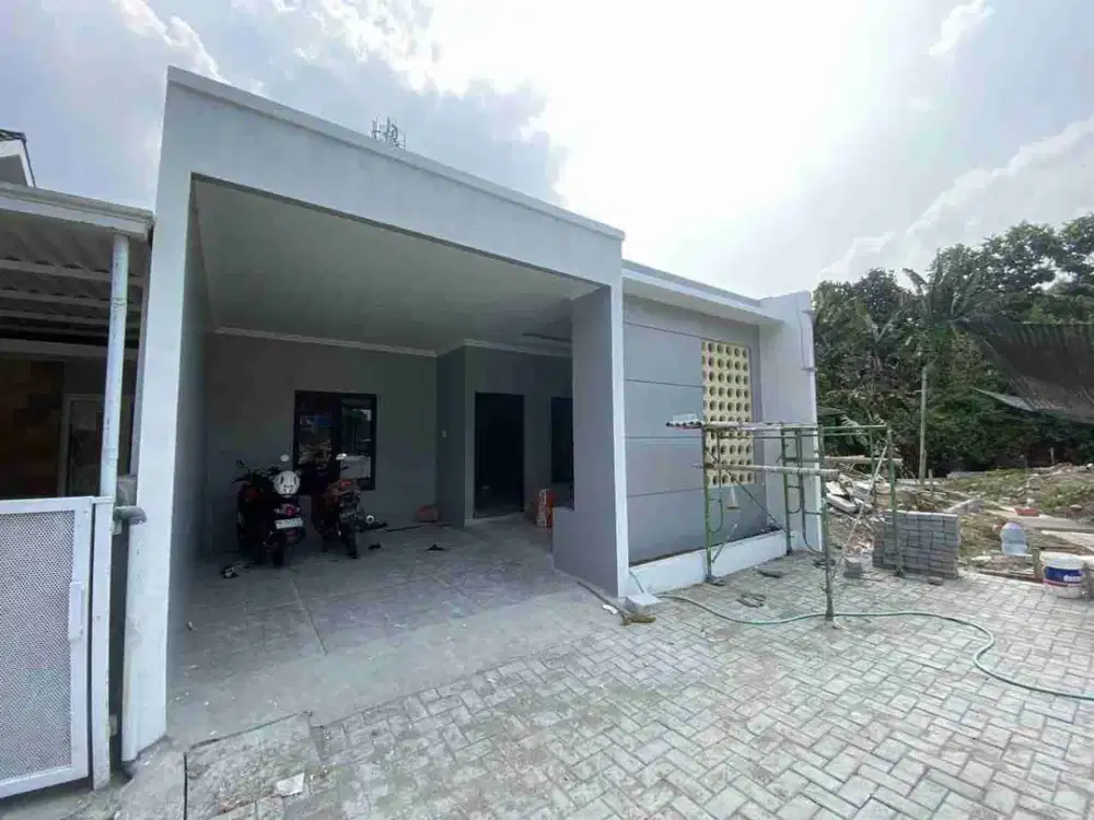 Rumah Baru dekat UNS Proses Finish Ready Unit