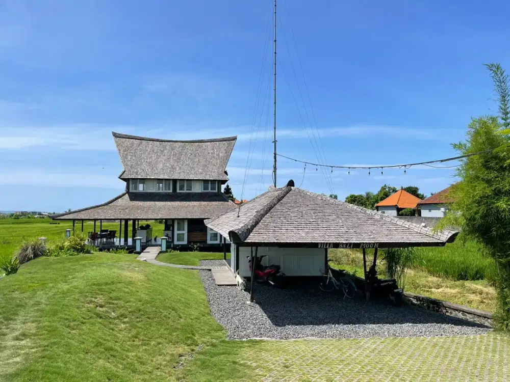 land and house  near Cemagi Beach