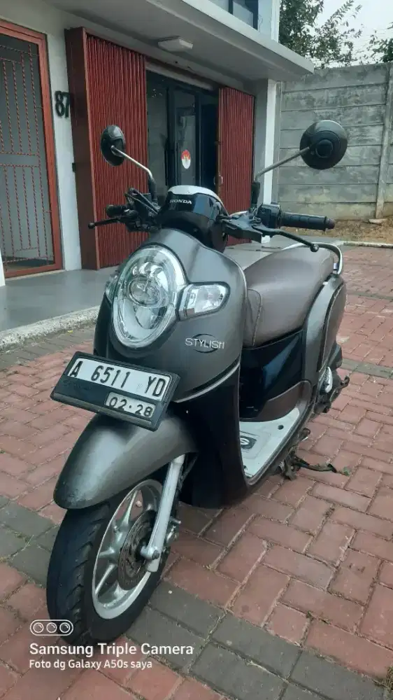 Honda scoopy 2018