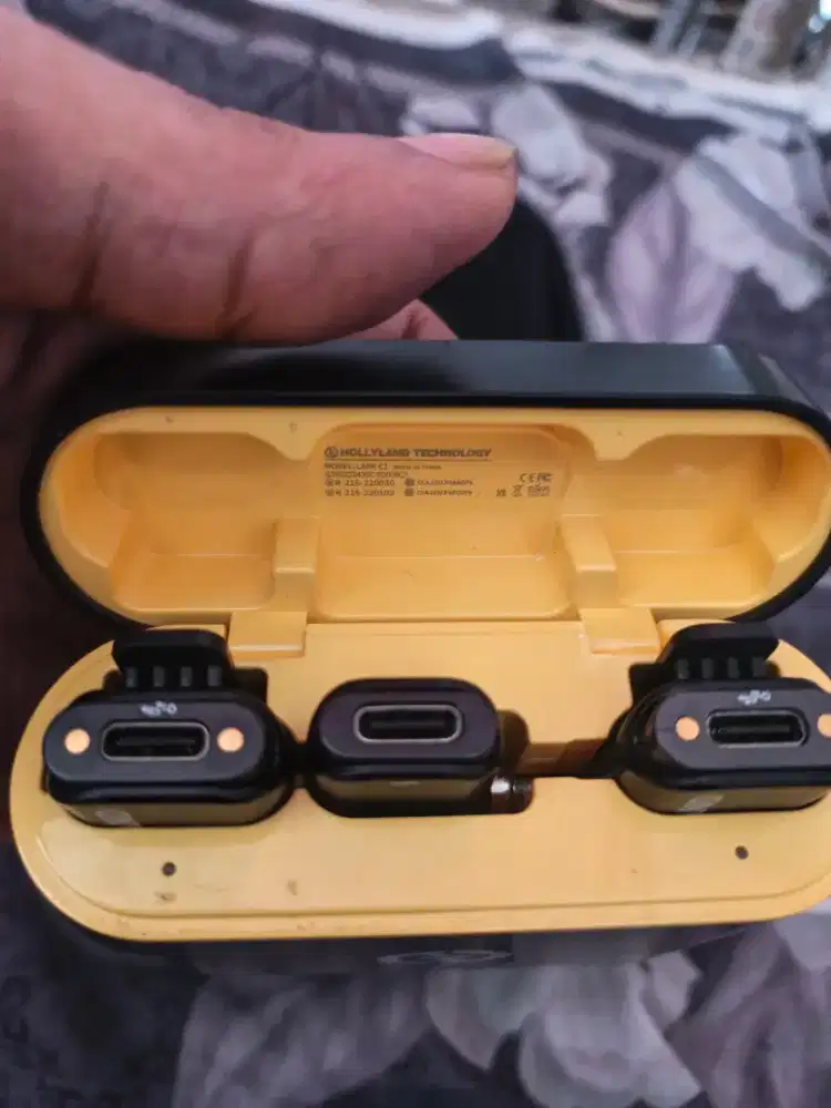 Jual hollyland larck c1 duo wireless mic fullset ori