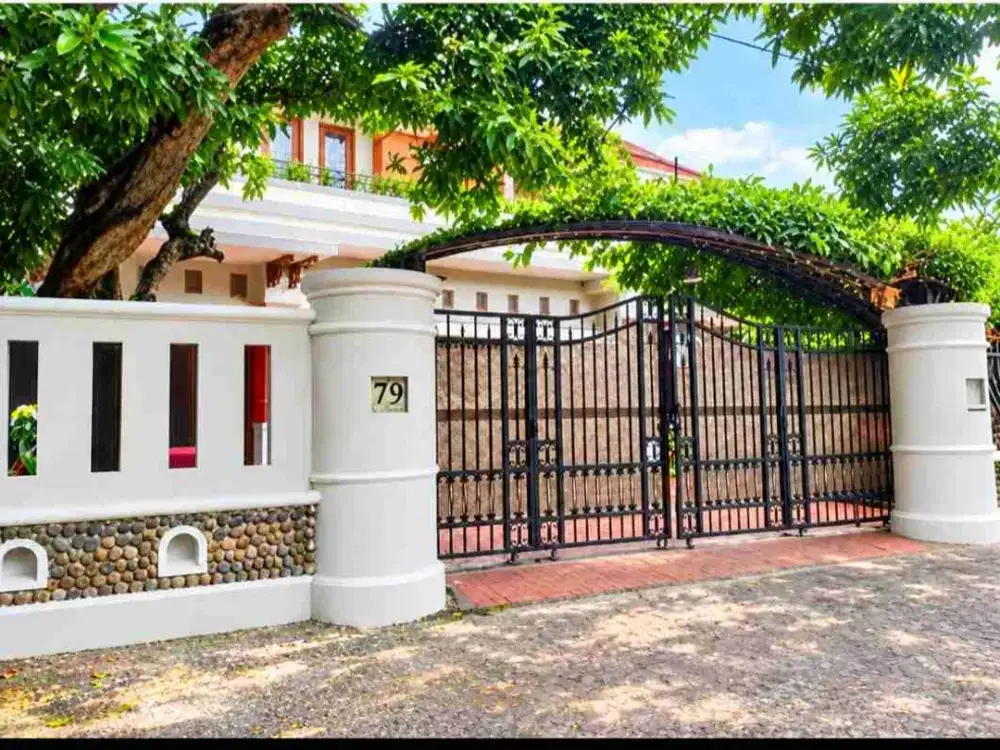 Rumah Bagus + Kolam Renang di Cilandak Jakarta Selatan