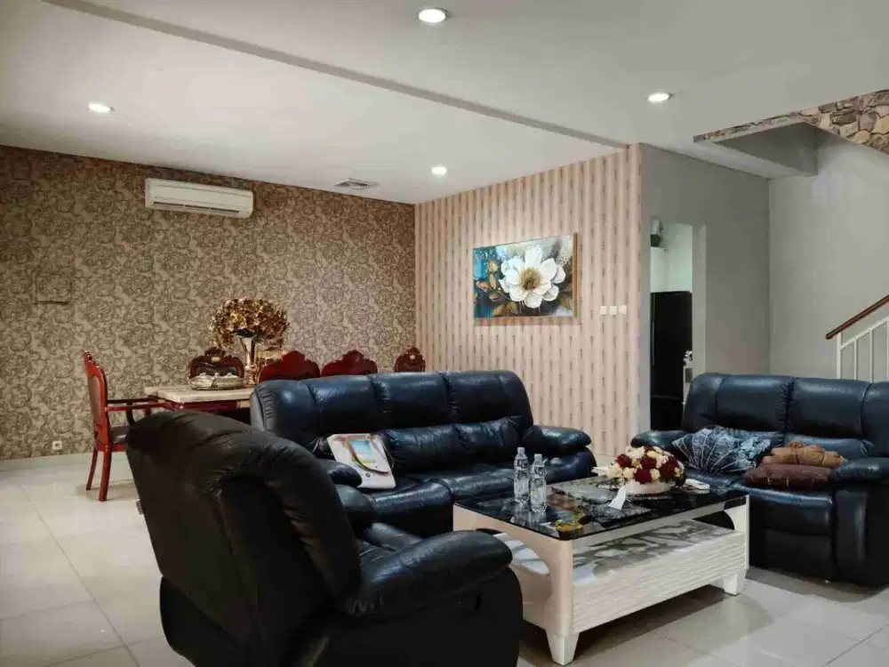 Jual Cepat Rumah Semi Furnished
Gading Lavender Kelapa Gading