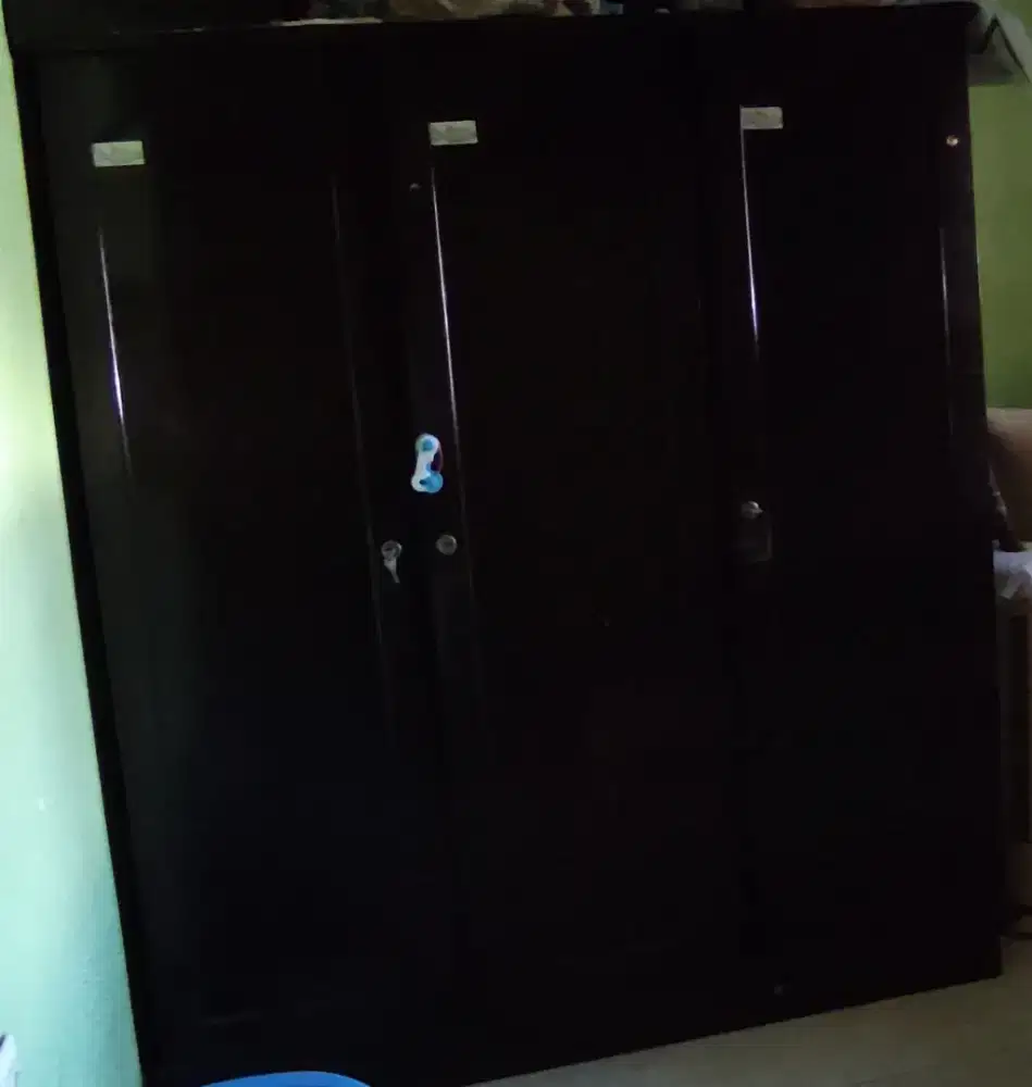 Lemari Jati 3 pintu