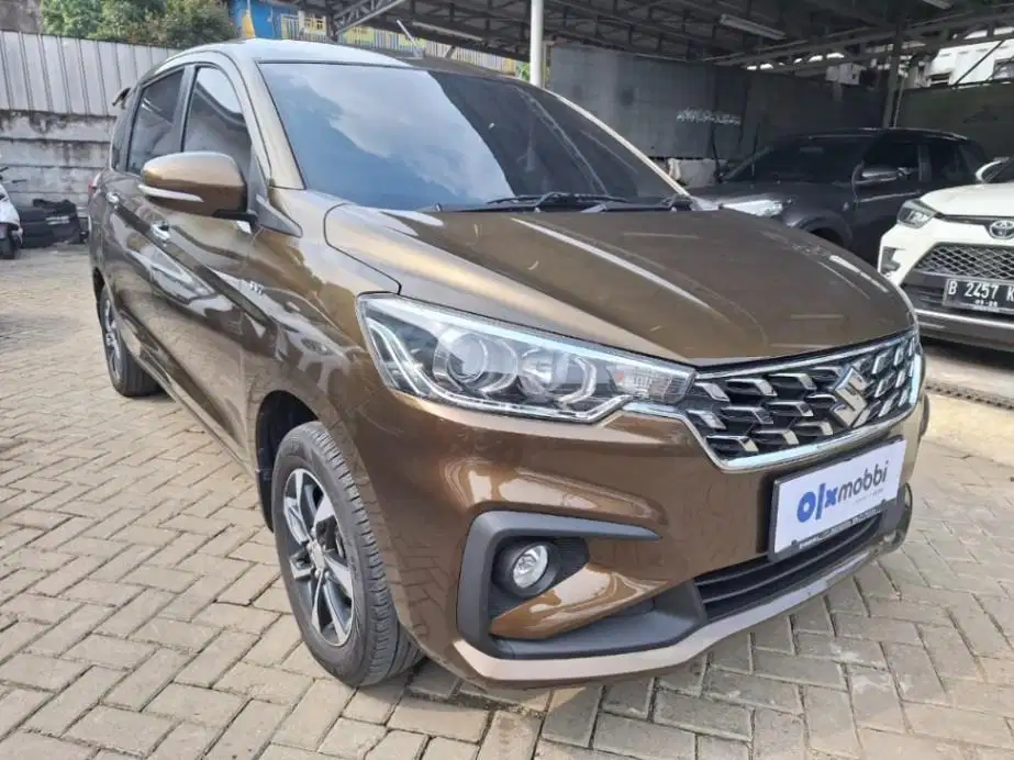 DP MURAH Suzuki Ertiga 1.5 GX Hybrid-AT 2022 Coklat C9HRT