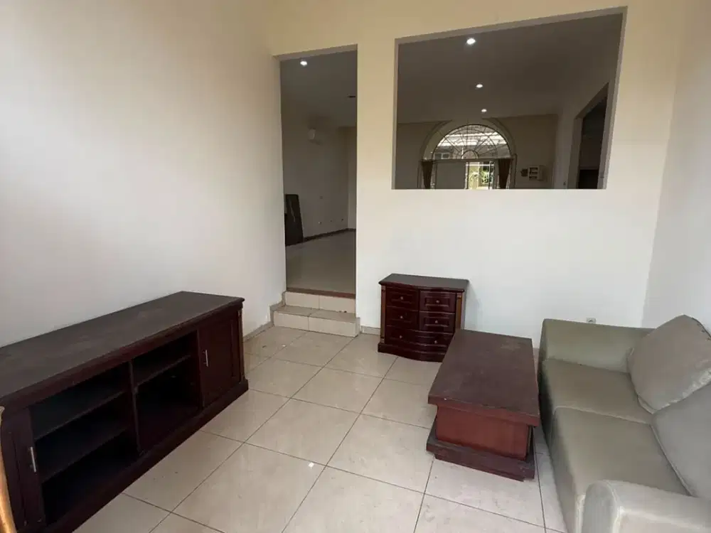 DIJUAL RUMAH BGM PIK Damar Golf uk 300m2 4br At Jakarta Utara