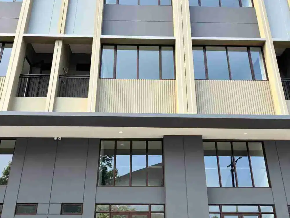 DISEWAKAN Ruko HAMPTON EAST STUDIO Loft 2 MUKA GADING SERPONG