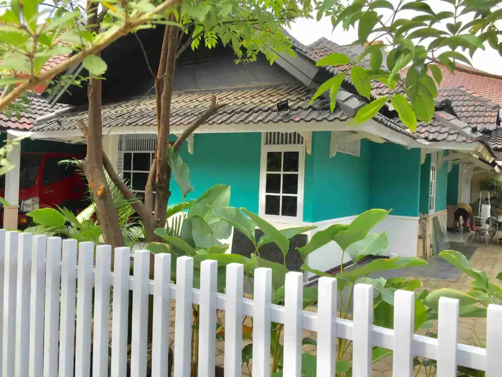 rumah hook lokasi strategis di pinggir jalan harapan baru regency bekasi dekat stasiun cakung