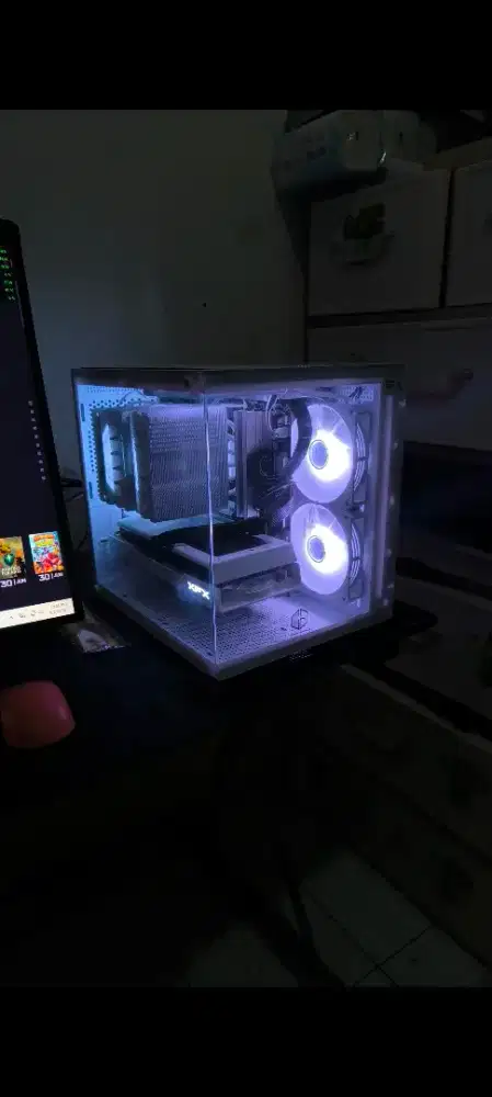 Pc gaming 9060xt ryzen 5 7500x3d (bs nego)area gading Serpong bs antar