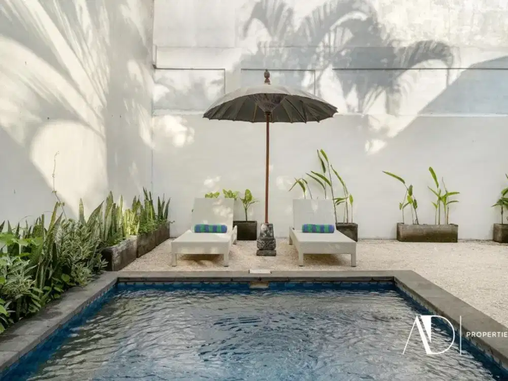 LEASEHOLD | 3-BEDROOM TROPICAL VILLA IN BATU BOLONG, CANGGU