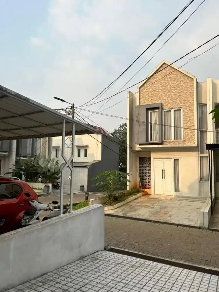 DISEWAKAN RUMAH ATAU OVERCREDIT CLUSTER TJAKRANINGRAT