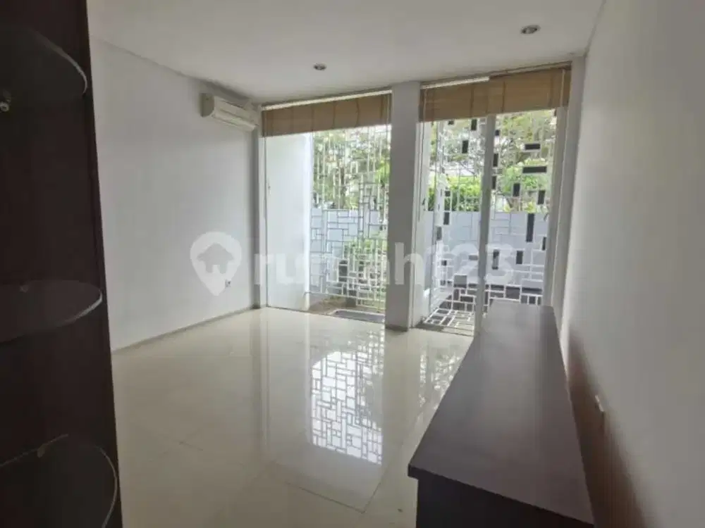 Dijual Rumah Permata Buana Posisi Hook