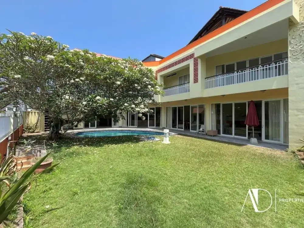 FREEHOLD | 3-BEDROOM OCEAN-VIEW VILLA IN PECATU
