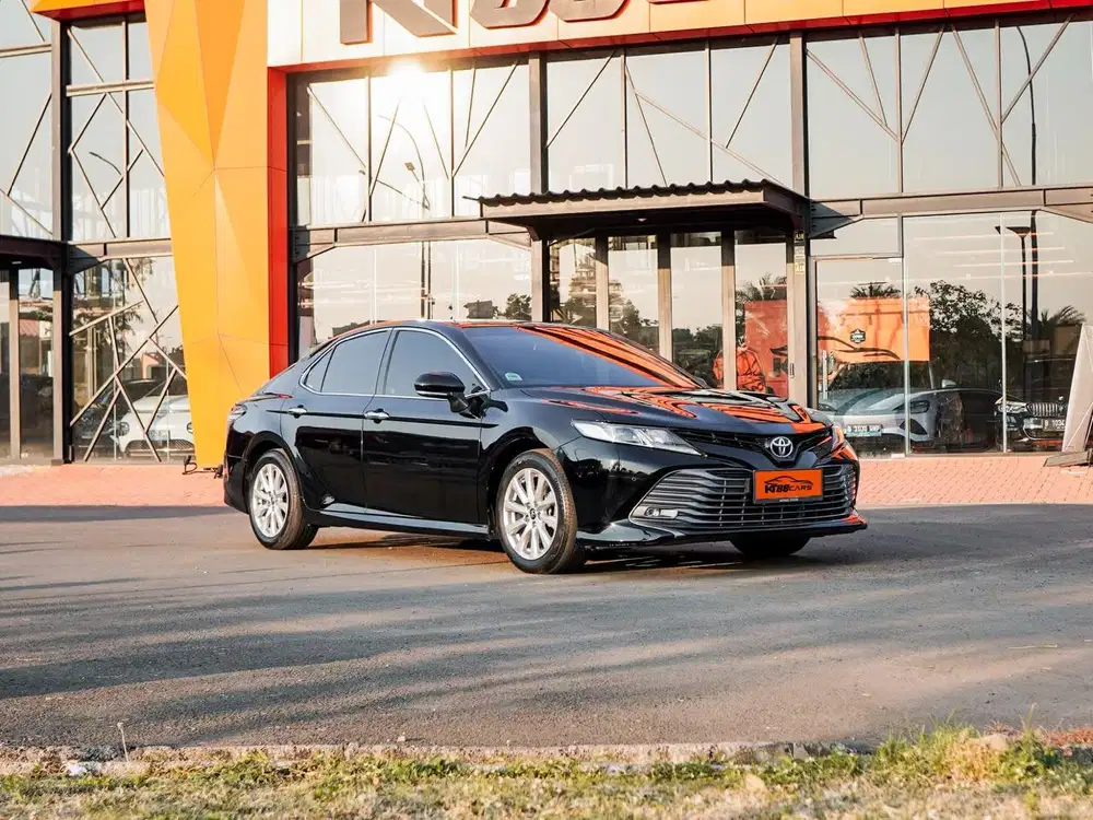 [BERGARANSI] TOYOTA CAMRY 2.5 V MATIC TAHUN 2020 HITAM LOW KM