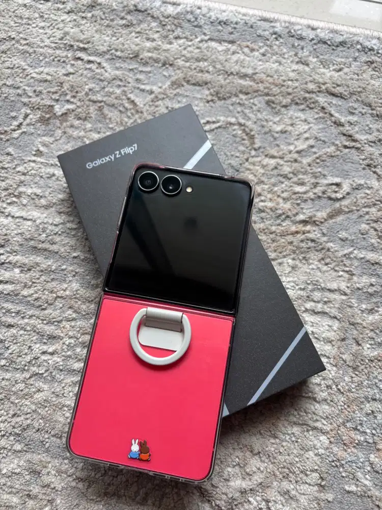 Samsung Galaxy Z Flip7 (SEIN) - Mulus Like New / Fullset / Normal 100%