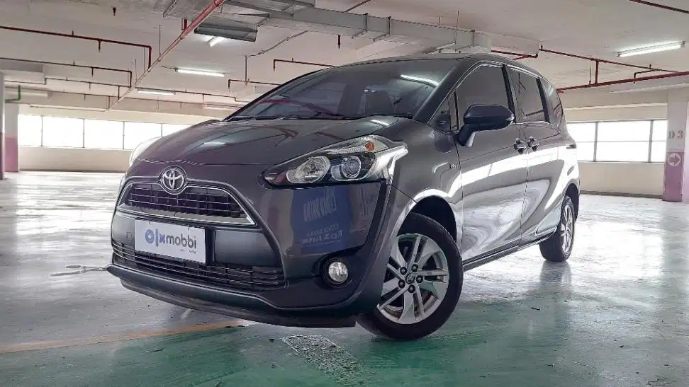 Toyota Sienta 1.5 G Bensin-AT 2016 Abu