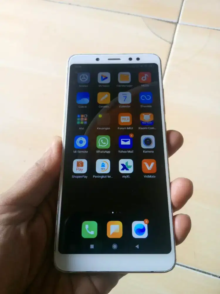 XIOMI NOTE 5 RAM 4/64 SECOND HP DAN CHARGER NORMAL
