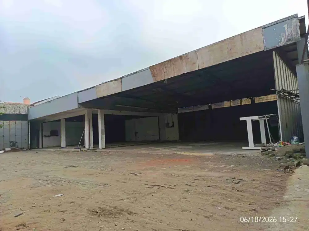 Worshop luas akses jalan lebar di Pamulang