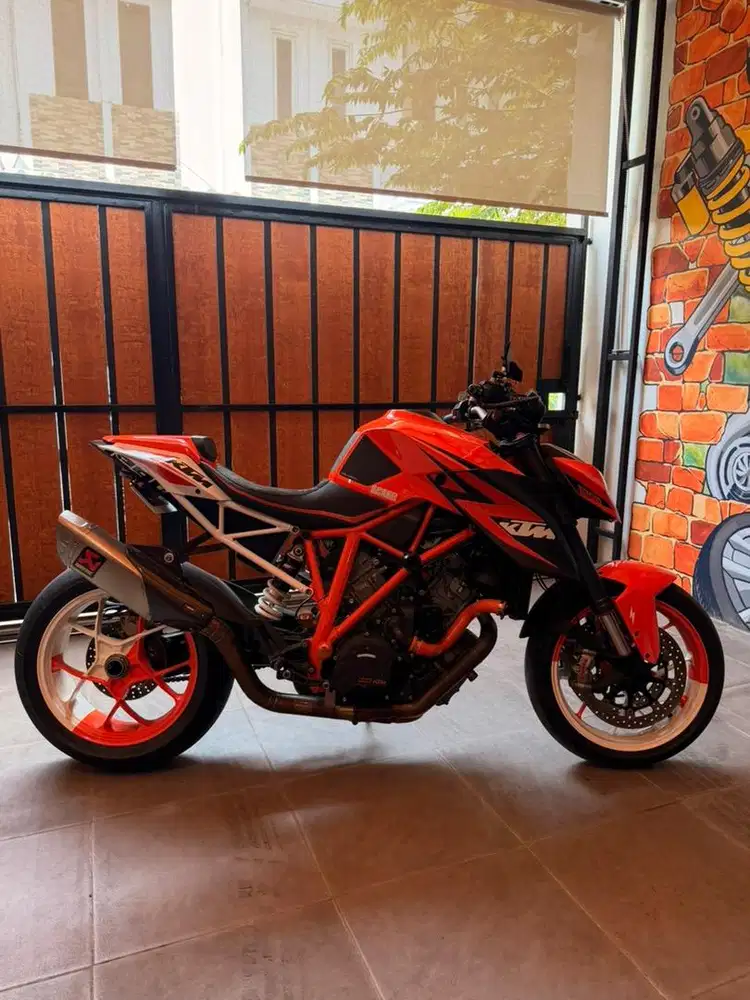 KTM Super Duke 1290 R