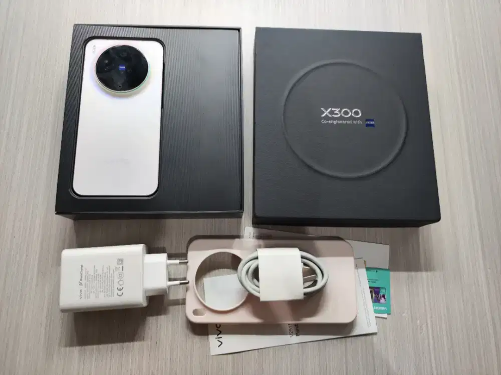 Vivo X300 5g ram 12/256gb (fullset mulus)