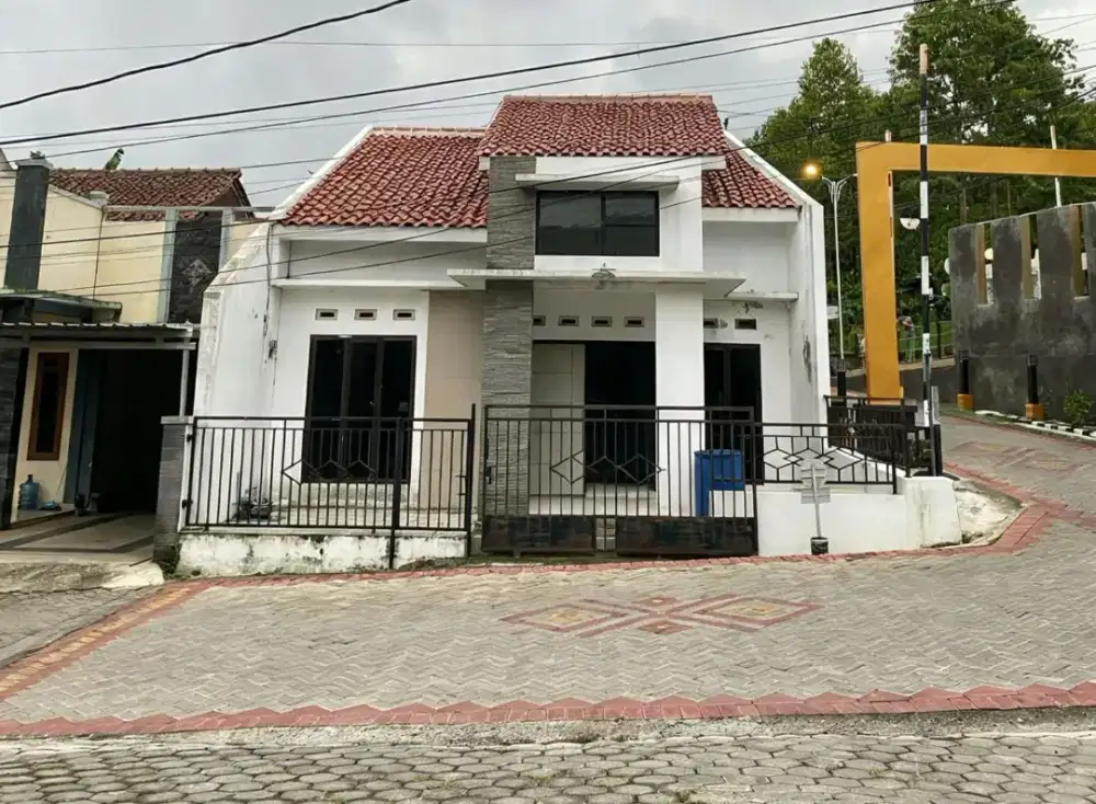 RUMAH CLUSTER SIAP HUNI DEKAT BUMIREJO BANYUMANIK