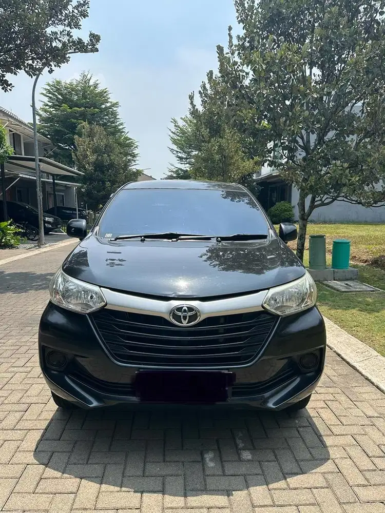 ISTIMEWA New Avanza 1.3 E Matic