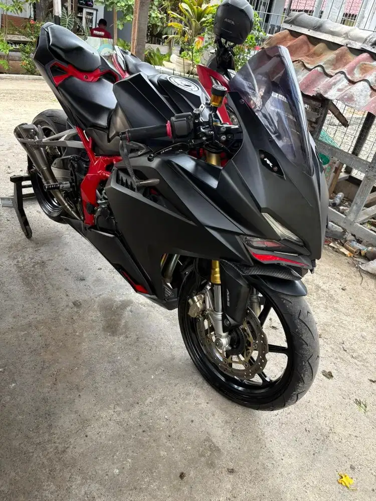 DI JUAL CEPAT HONDA CBR250CC