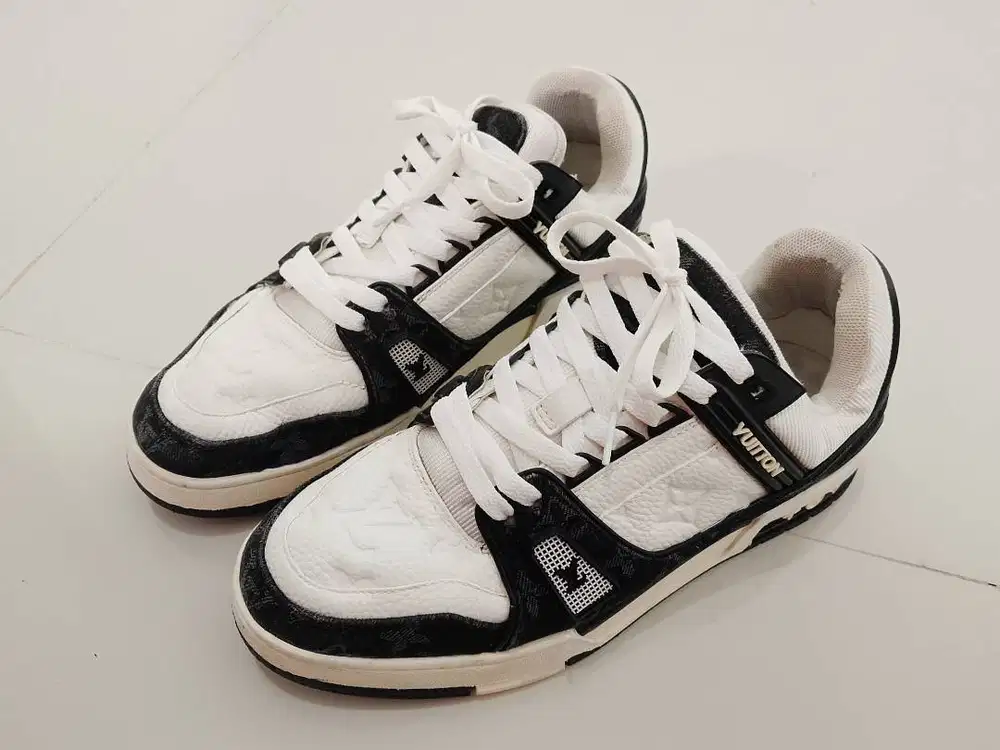 Sepatu Elvy cowok