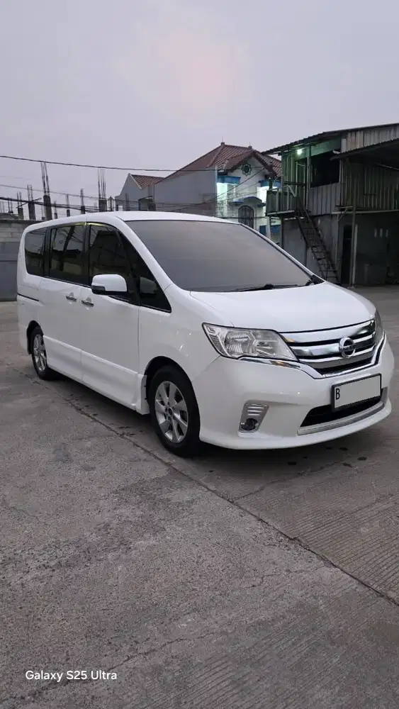 Serena HWS 2013 Putih Good Conditoon TDP Hanya 8Jt
