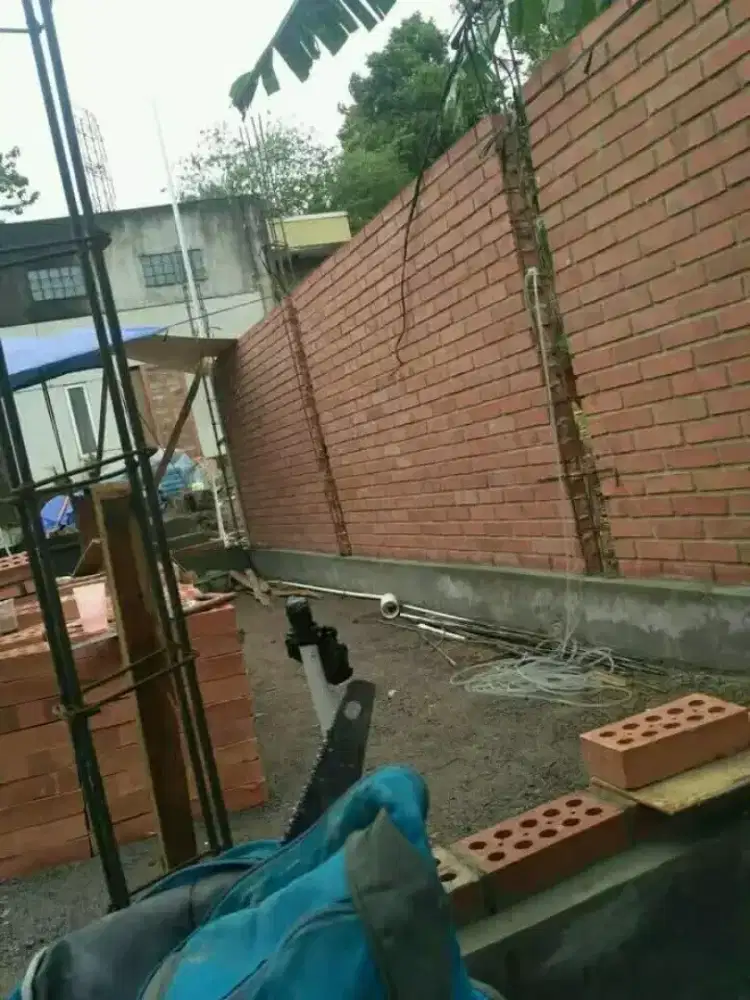 Jasa tukang bangunan harian atau borongan