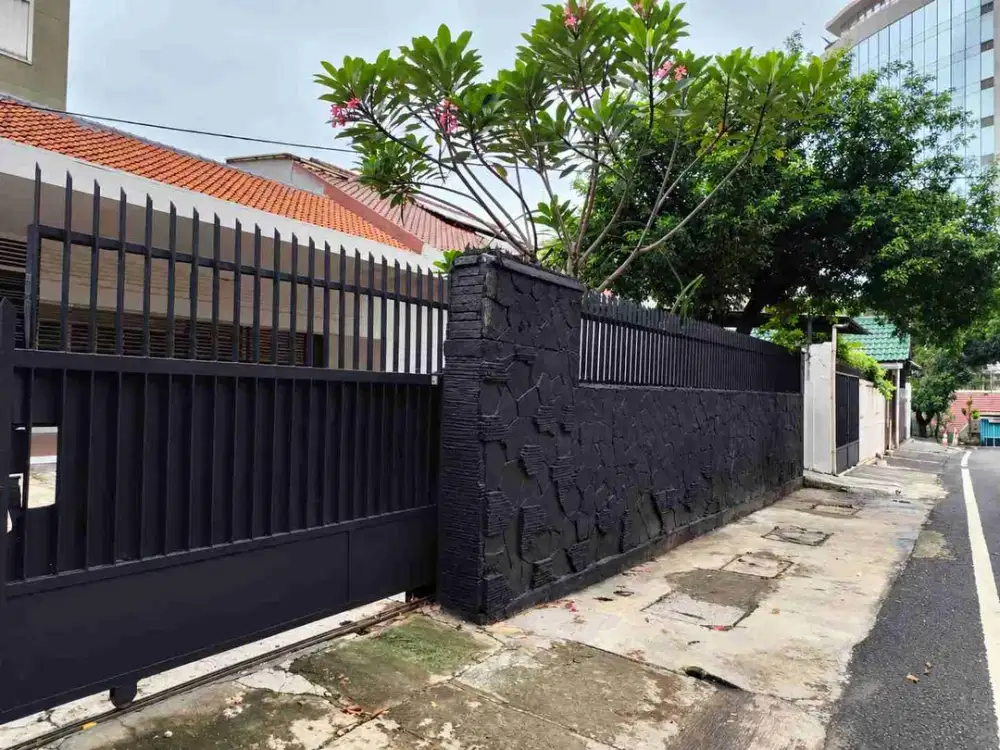 Disewakan Rumah Lokasi Premium Di Tulodong Selong Kebayoran Baru Jakarta Selatan