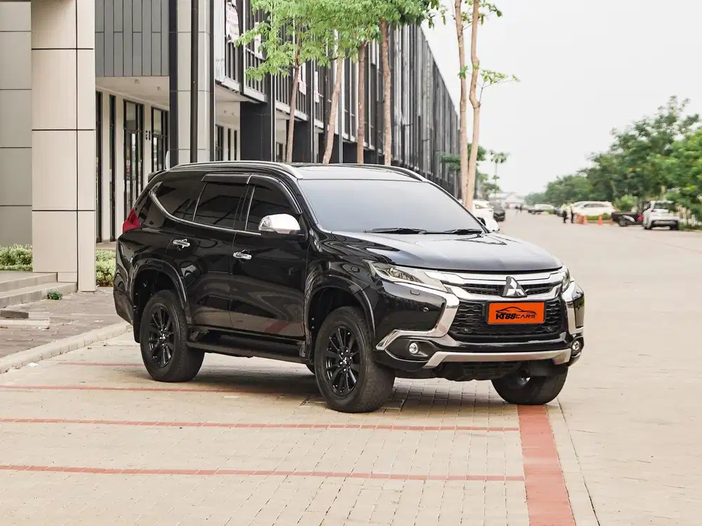 [BERGARANSI] MITSUBISHI PAJERO SPORT DAKAR 4x2 SUNROOF MATIC THN 2019