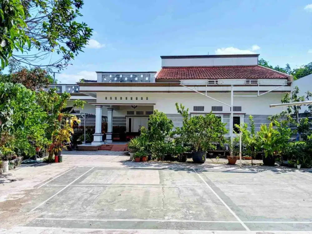 Rumah Atau Villa Mewah di Area Wisata Pamijahan Bogor