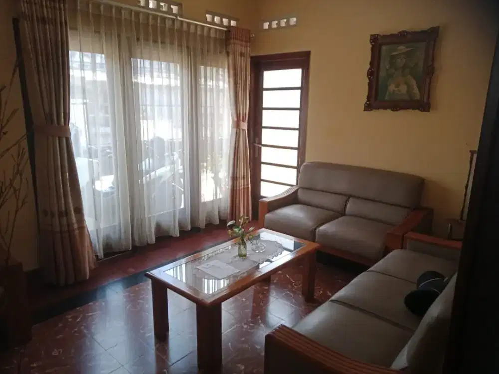 Disewakan Rumah Asri Untuk Usaha Lokasi Premium Di Sayap Braga Asia Afrika Bandung