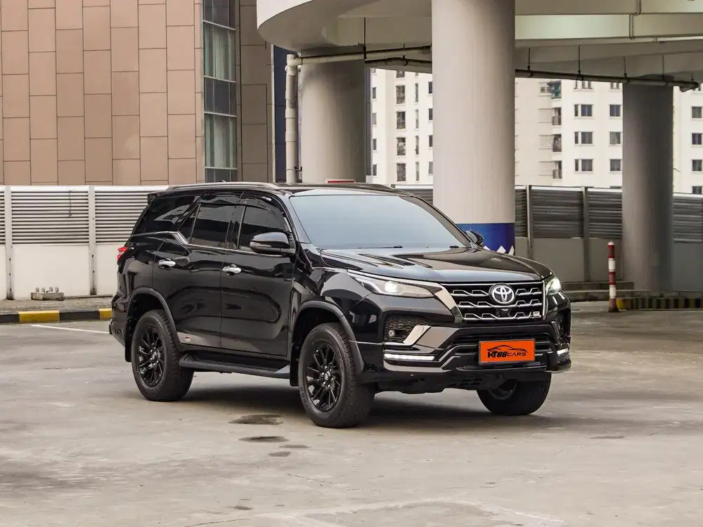 [BERGARANSI] TOYOTA FORTUNER GR 2.8ATIC TAHUN 2023 HITAM