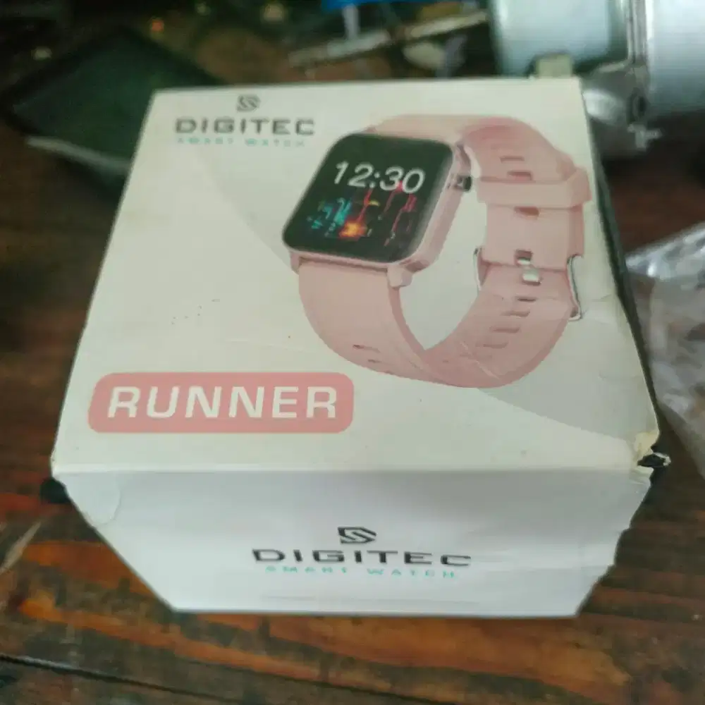 DIGITEC RUNNER JAM TANGAN SMART WATCH TOUCHSCREEN STRAP - PINK