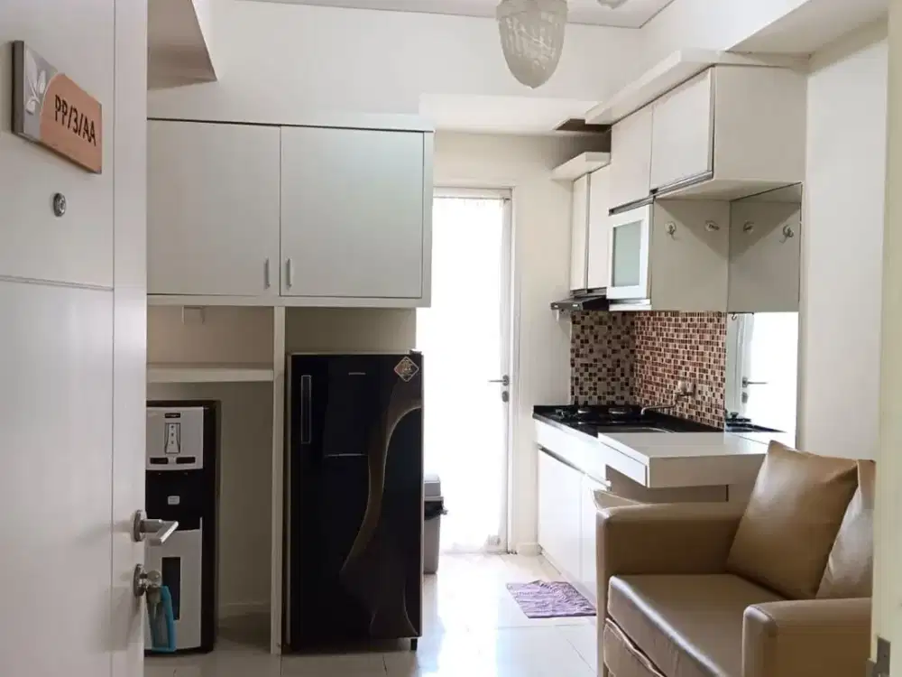 Sewa Apartemen Parahyangan Residence Tipe 3 Bedroom, Furnished, Free IPL, Lantai Rendah
