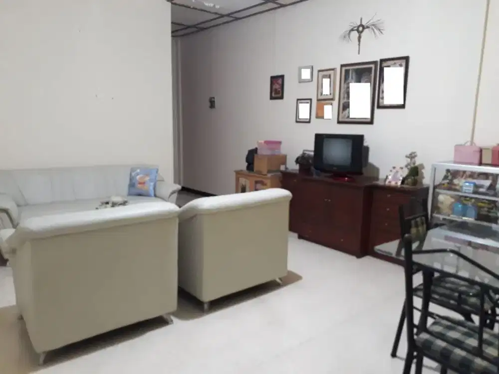 Dijual Ruko Tengah Kota Kranggan Strategis Parkir Luass