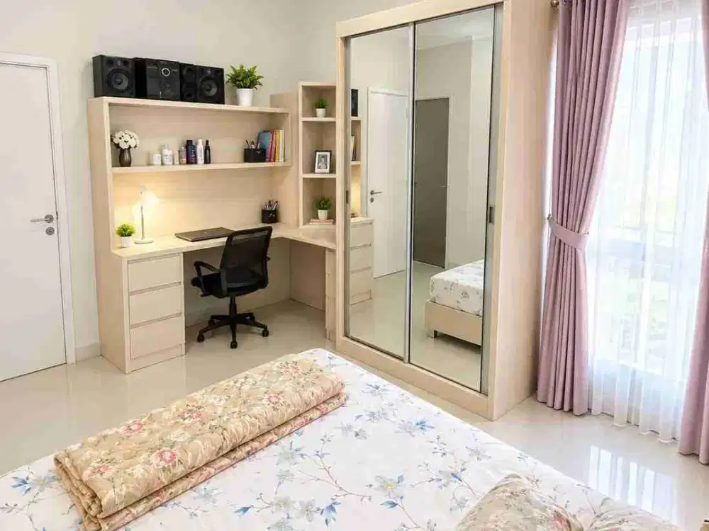 RUMAH 2 LANTAI  BAGUS TERAWAT SIAP HUNI DALAM BSD