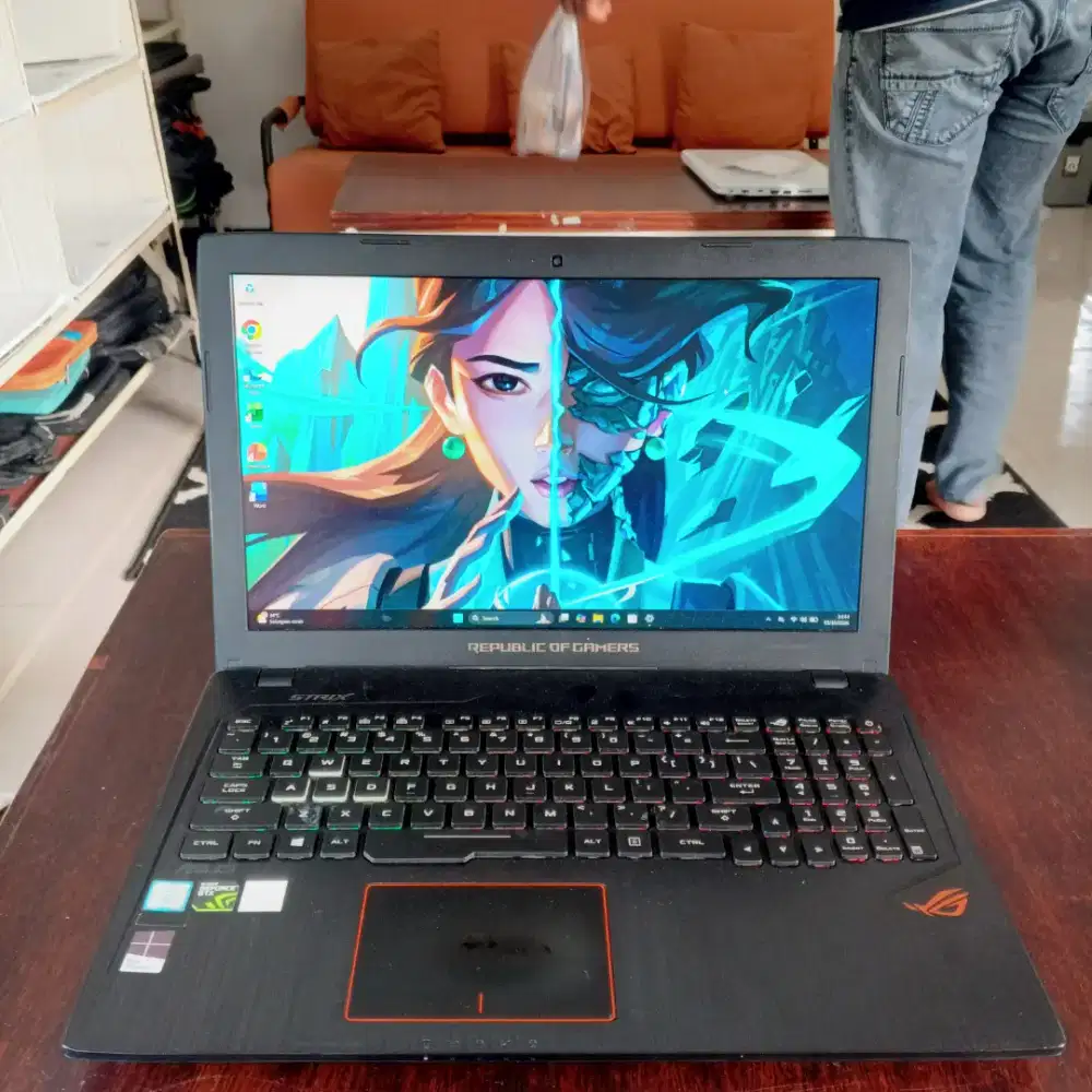 Laptop ASUS ROG | Nvidia GTX 1050 | RAM 16GB | SSD 256GB + HDD 1TB