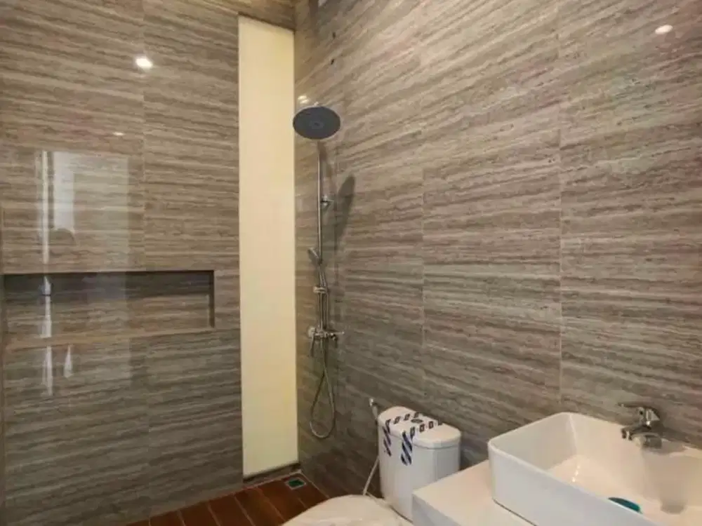 SISA 1UNIT Rumah Sutorejo Prima Surabaya Timur New Minimalis