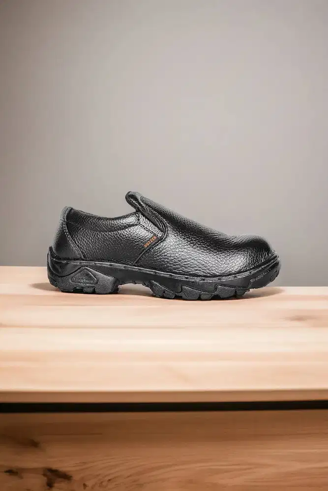 Efisien Sepatu safety sneakers Cilacap