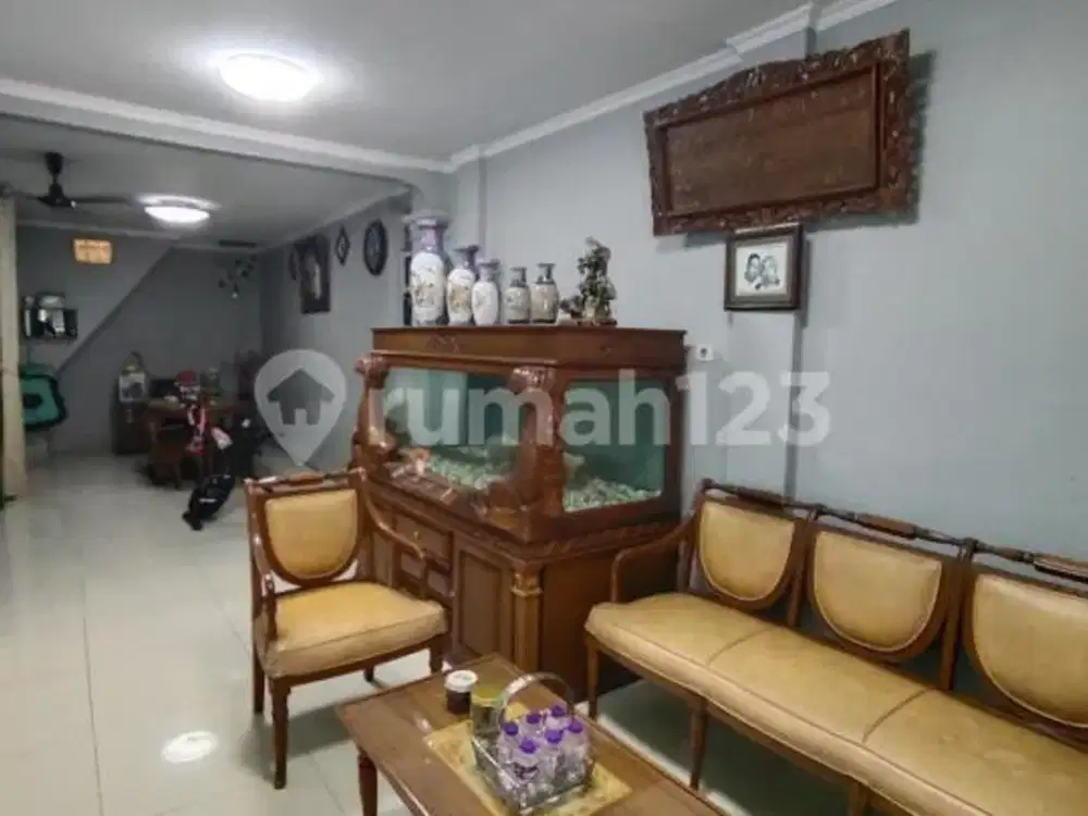 Dijual Rumah di Griya Lokaor 1.6 BSD City