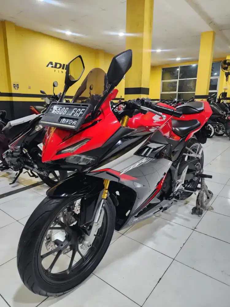 Honda cbr 150 R 2021