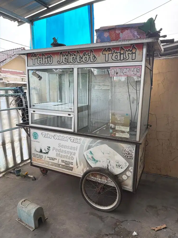 Gerobak bekas jualan