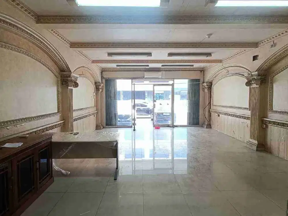 Disewakan Ruko 3 lt di Gading Kirana