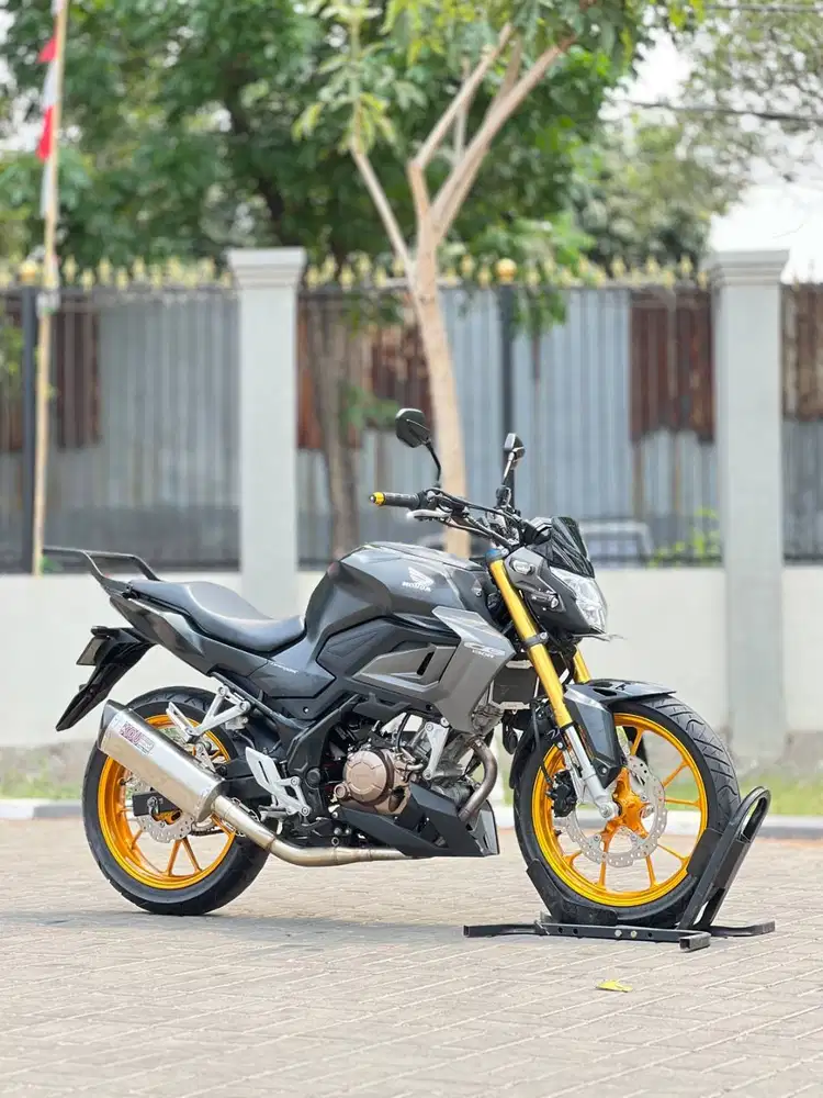 HONDA NEW CB 150R 2021 HITAM KM LOW PAJAK ON TANPA PR