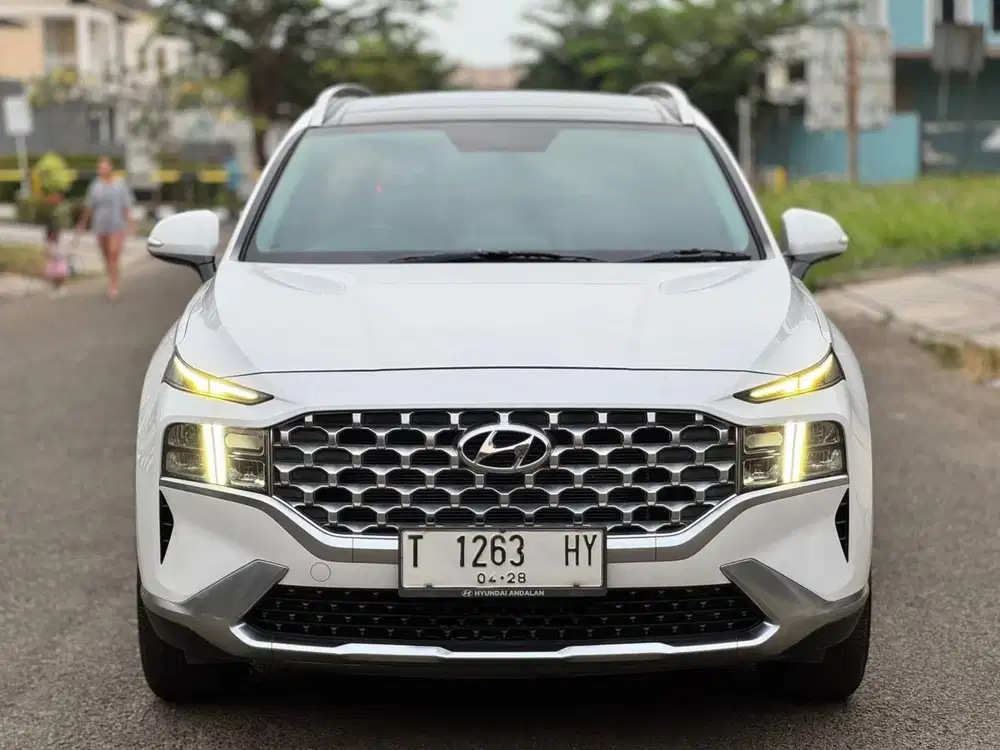 Santa Fe Prime 2.5 B Bensin 2023 - Plat T1263HY