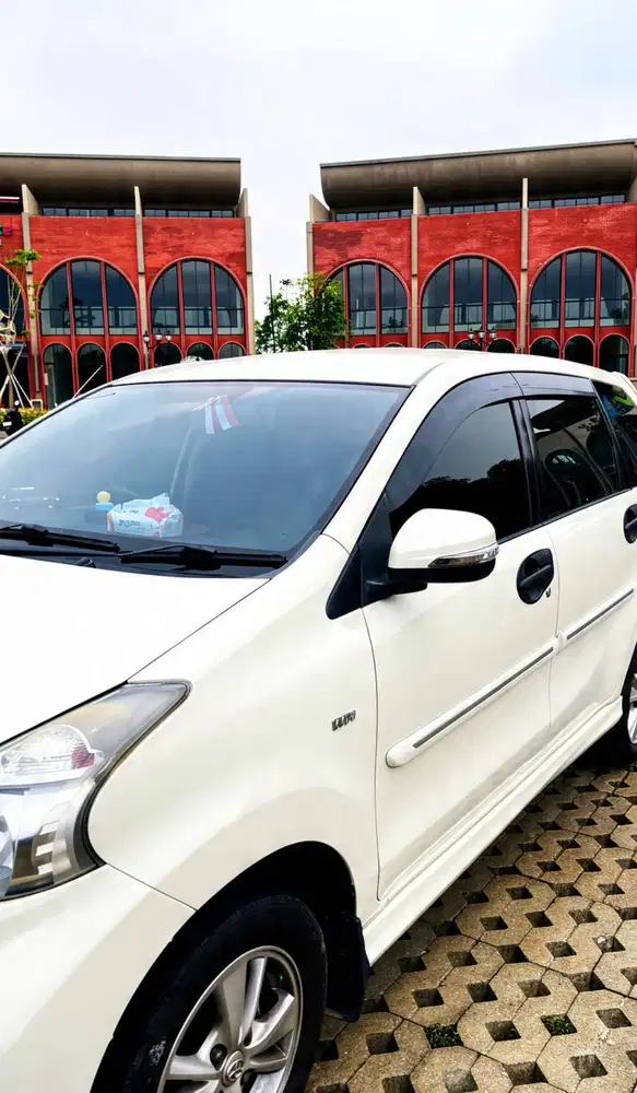 AVANZA VELOZ 1.5cc AT (Pajak Panjang)