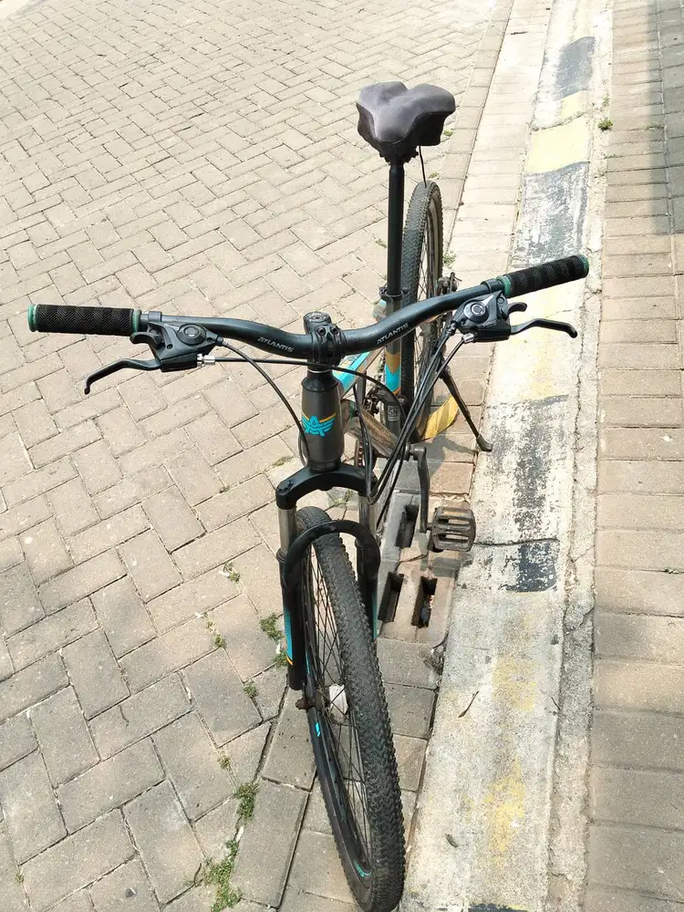 Jual sepeda mtb Atlantis 26 inch. AT 760 RS pro.