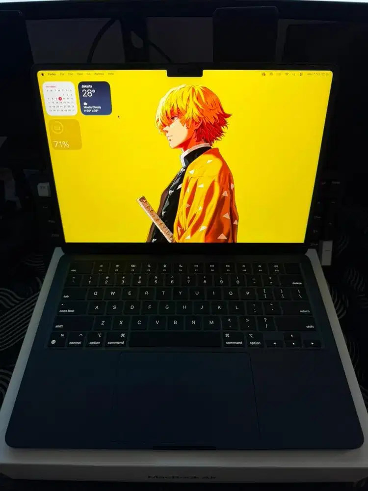 Jual Laptop MacBook Air M2 8/256 GB Ibox